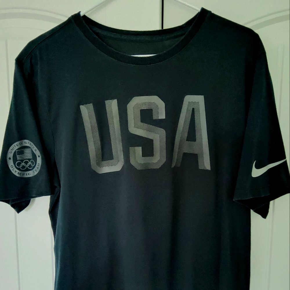 Men's Nike USA Olympic Dri-Fit t-shirt black medium
